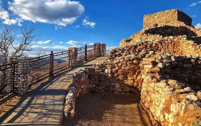 A sunny day at Tuzigoot