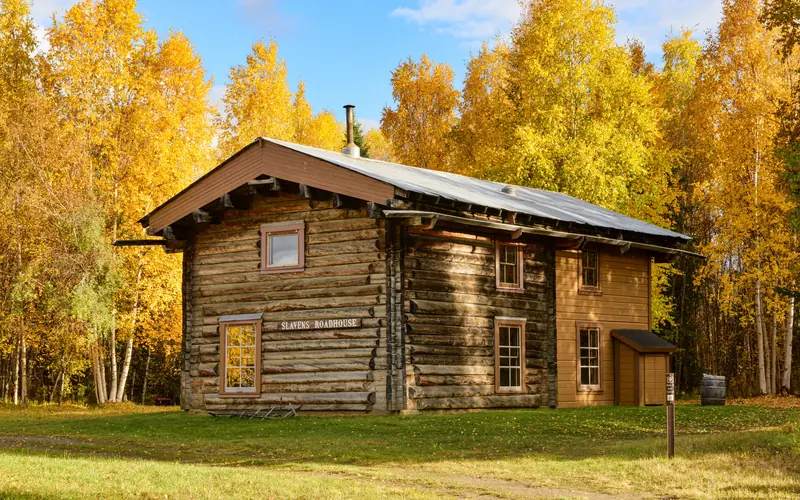 Slaven's Roadhouse during fall colors